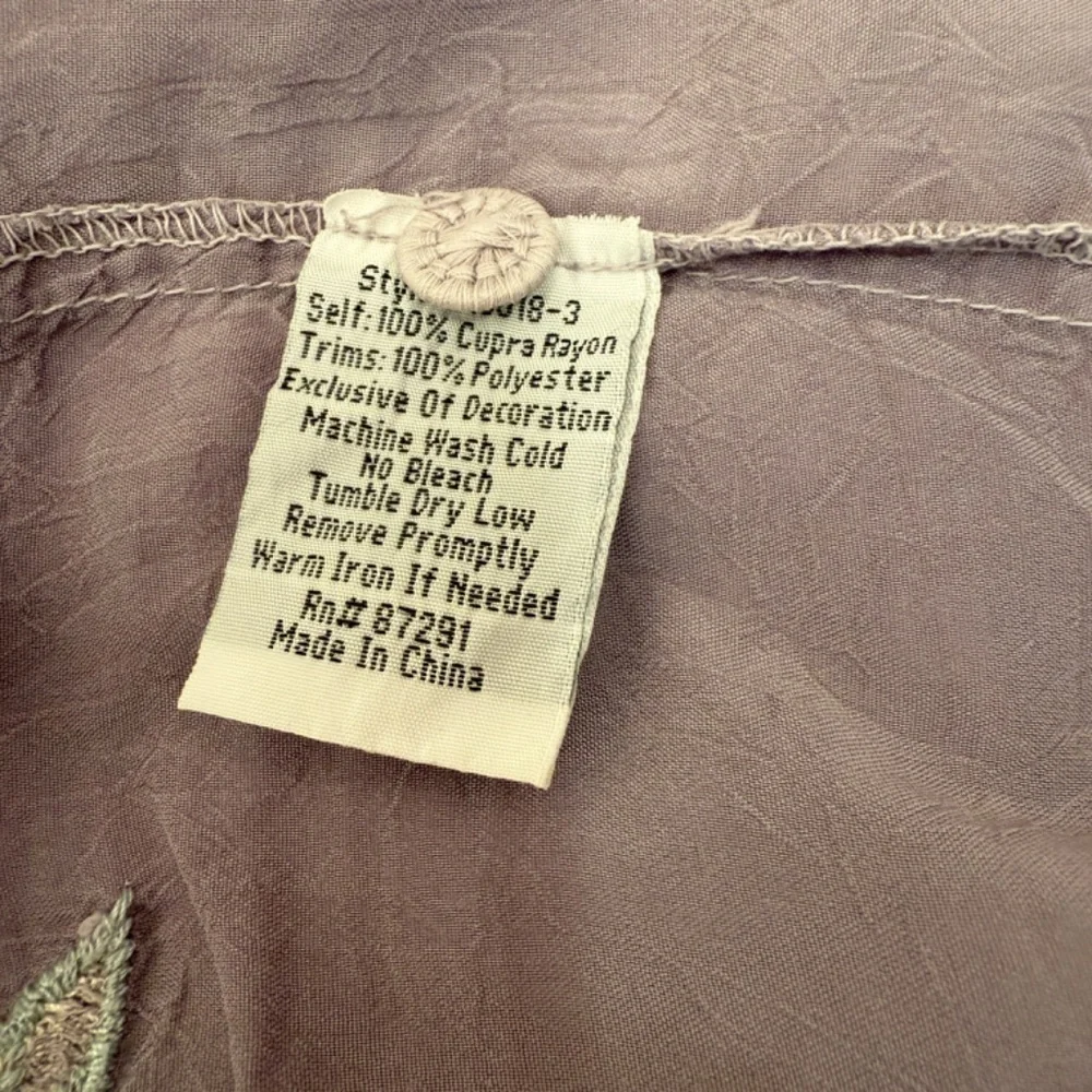 Johnny Was Short Sleeve Gray Blouse Colorful Romantic Embroidered Flowers Medium - Picture 10 of 15